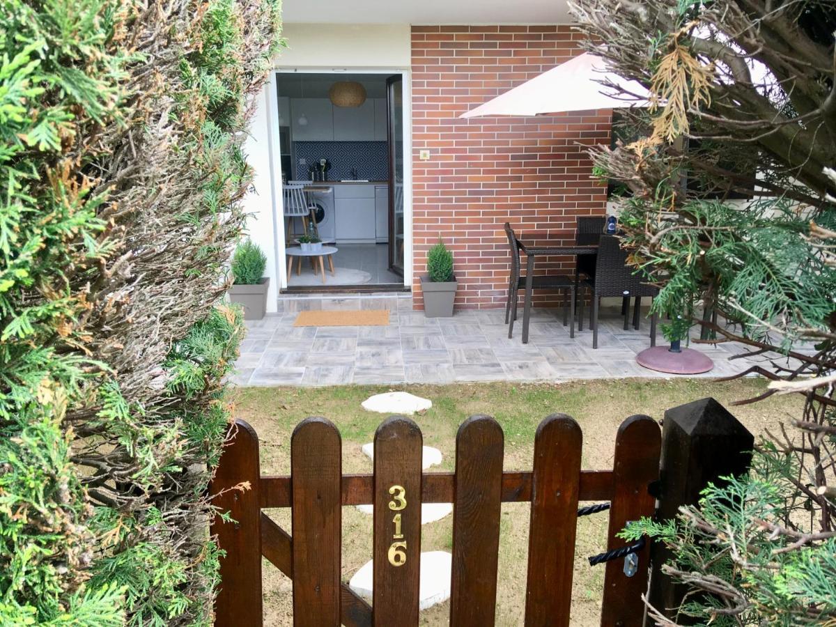 Apartment Rez De Jardin En Acces Direct Cabourg